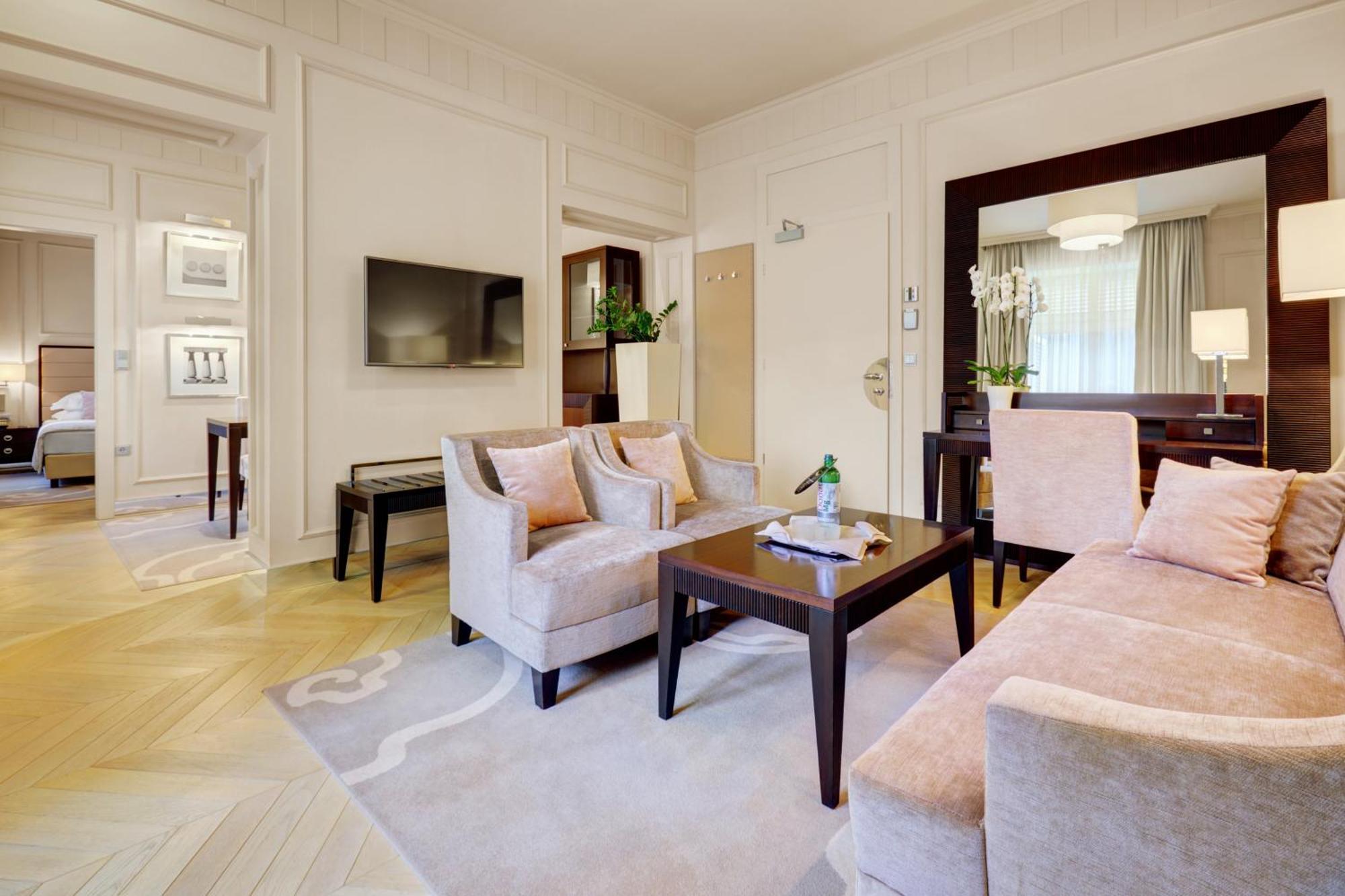 Hotel Aleksander Medical & Spa ロガシュカ・スラティナ 部屋 写真