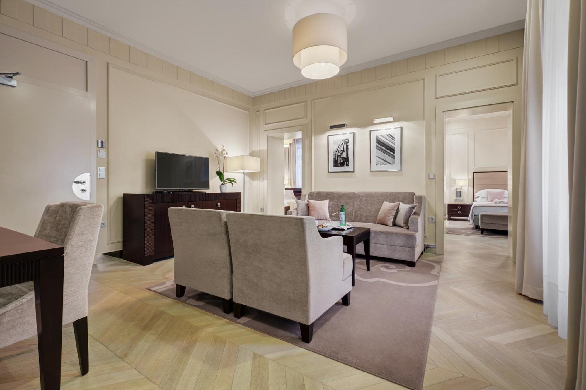 Hotel Aleksander Medical & Spa ロガシュカ・スラティナ 部屋 写真